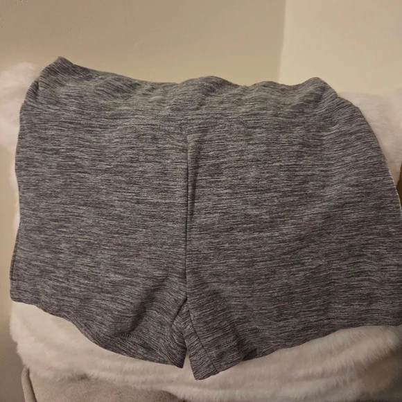 No Boundries grey soft stretchy biker shorts size xs - Picture 1 of 5